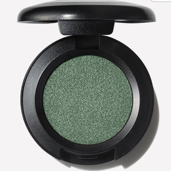 MAC That’s Showbiz Baby Green Eyeshadow NIB - Picture 2 of 9